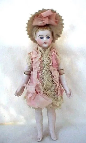 лялькова історія