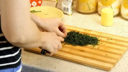 Курка в молочно-часниковому соусі