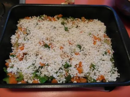 Лінивий - рис з овочами і куркою (з уроків домоводства) (ледачий) Лінивий - рис з овочами і куркою (з уроків домоводства)