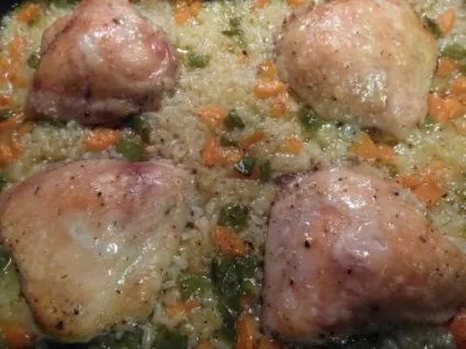 Лінивий - рис з овочами і куркою (з уроків домоводства) (ледачий) Лінивий - рис з овочами і куркою (з уроків домоводства)