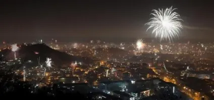 Новорічні феєрверки, подорожуємо разом