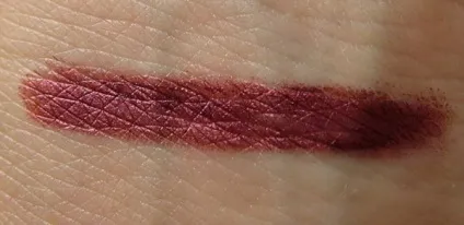 Ефект червоних очей - олівець для очей chanel stylo yeux 928 eros - елена Чемезова