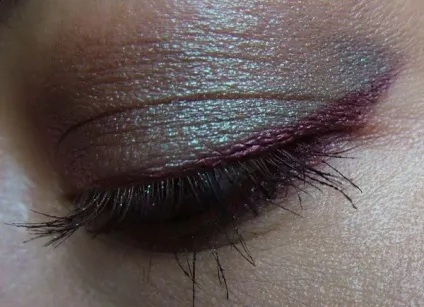 Ефект червоних очей - олівець для очей chanel stylo yeux 928 eros - елена Чемезова
