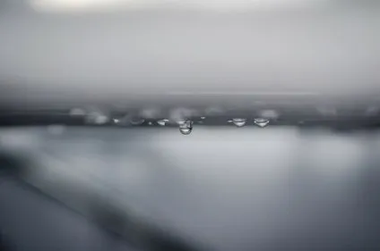 Чому з під холодильника тече вода що робити з no frost (вода) Чому з під холодильника тече вода що робити з no frost
