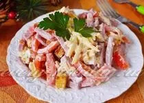 Салат - ніжність - з шинкою, огірком і сиром (салат) Салат - ніжність - з шинкою, огірком і сиром