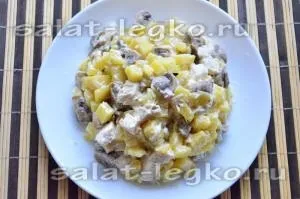 Салат з куркою, грибами і картоплею, рецепт (грибами) Салат з куркою, грибами і картоплею, рецепт