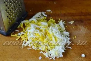 Салат - ніжність - з шинкою, огірком і сиром (шинкою) Салат - ніжність - з шинкою, огірком і сиром