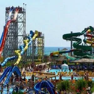 Найбільший аквапарк в криму, рейтинг аквапарків на півострові (криму) Найбільший аквапарк в криму, рейтинг аквапарків на півострові