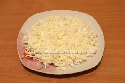 Салат «натхнення» з куркою і маринованими грибами