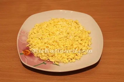 Салат «натхнення» з куркою і маринованими грибами