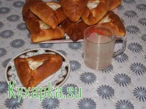 Тартарскій пиріжок ечпочмак з куркою, страви по-домашньому з фото крок за кроком рецепта (пиріжок) Тартарскій пиріжок ечпочмак з куркою, страви по-домашньому з фото крок за кроком рецепта