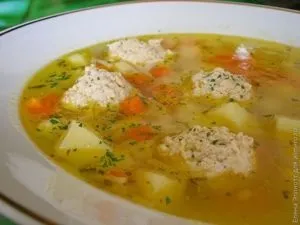 Суп з курячими фрикадельками (курячий фарш) Суп з курячими фрикадельками