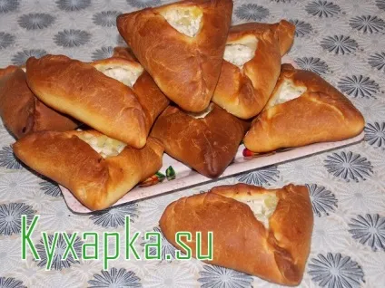 Тартарскій пиріжок ечпочмак з куркою, страви по-домашньому з фото крок за кроком рецепта (ечпочмак) Тартарскій пиріжок ечпочмак з куркою, страви по-домашньому з фото крок за кроком рецепта