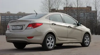 Тест-драйв hyundai solaris (хенде Соляріс) проти volkswagen polo sedan (фольксваген поло седан) (автомобільний журнал) Тест-драйв hyundai solaris (хенде Соляріс) проти volkswagen polo sedan (фольксваген поло седан)
