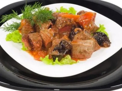 Тушкований кролик - рецепти з фото (накрити овочами Залити) Тушкований кролик - рецепти з фото