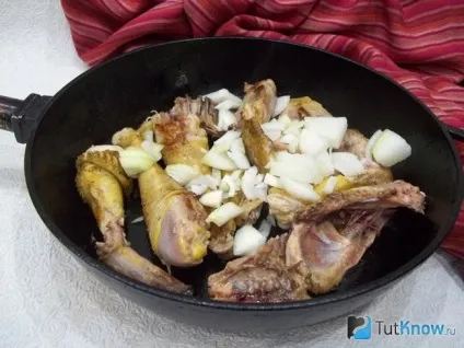 Тушкована курка з яблуками покроковий рецепт (тушкована) Тушкована курка з яблуками покроковий рецепт