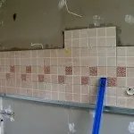 Укладання плитки на кухні фартух, стіни, підлогу