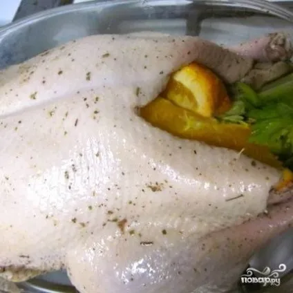 Качка, запечена з апельсинами - покроковий рецепт з фото на (качка) Качка, запечена з апельсинами - покроковий рецепт з фото на