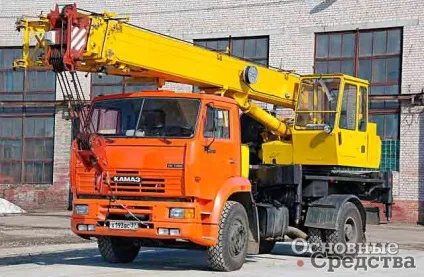 Автокрани і крани на спеціальних шасі - основні засоби (дорожньо-будівельна техніка) Автокрани і крани на спеціальних шасі - основні засоби