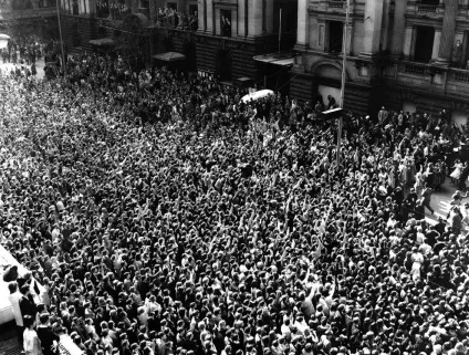Бітломанія 50 років тому, фото новини (фото) Бітломанія 50 років тому, фото новини