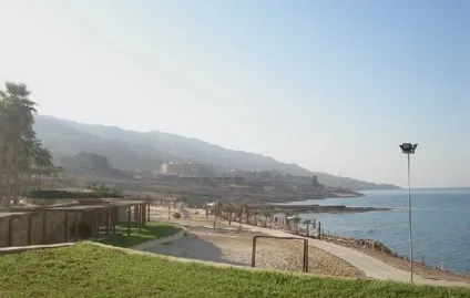 Де тепліше і можна відпочити в травні на море
