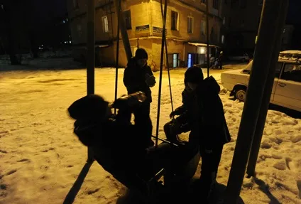 Де криються справжні причини підліткових самогубств суспільство України (кандидат психологічних наук) Де криються справжні причини підліткових самогубств суспільство України