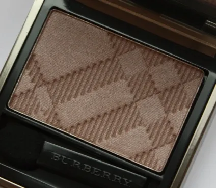 Burberry sheer eye shadow №09 rosewood відгук, макіяж, elia chaba (rosewood) Burberry sheer eye shadow №09 rosewood відгук, макіяж, elia chaba