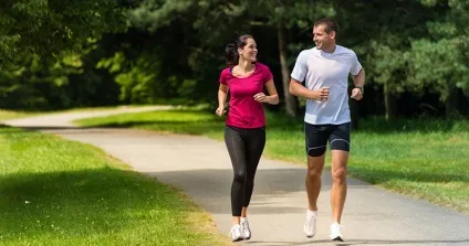 Чим зайнятися під час бігу в парку, в тренажерному залі, на стадіоні, будинки - ідеї та поради