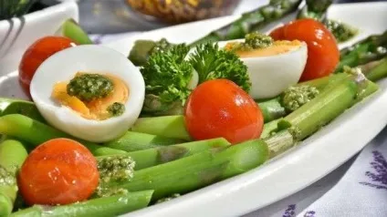 Що з'їсти, щоб стало веселіше вісім продуктів для гарного настрою, чорт забирай (вісім) Що з'їсти, щоб стало веселіше вісім продуктів для гарного настрою, чорт забирай