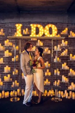 Деталі весілля свічки - the bride