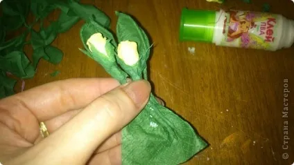 Деревце з троянд