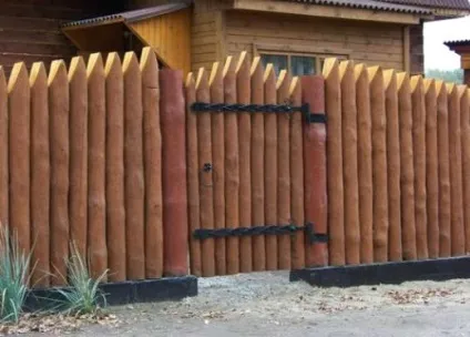 Дерев'яні паркани - фото, варіанти красивого і оригінального дизайну (паркани) Дерев'яні паркани - фото, варіанти красивого і оригінального дизайну