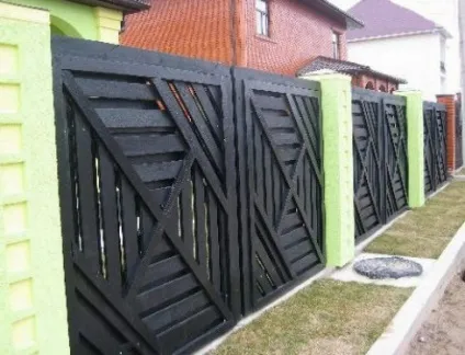 Дерев'яні паркани - фото, варіанти красивого і оригінального дизайну (красивого) Дерев'яні паркани - фото, варіанти красивого і оригінального дизайну