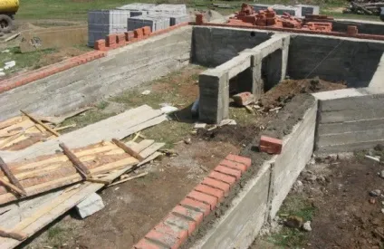 Фундамент з цокольним поверхом відео-інструкція по монтажу своїми руками, особливо конструкцій з (фундамент з цокольним поверхом фундаментних блоків проекти) Фундамент з цокольним поверхом відео-інструкція по монтажу своїми руками, особливо конструкцій з