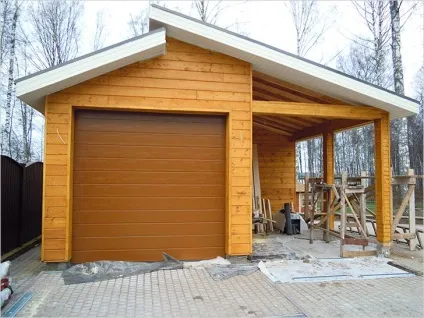 Гараж з лазнею під одним дахом - будівництво лазні з гаражем фото (лазні) Гараж з лазнею під одним дахом - будівництво лазні з гаражем фото