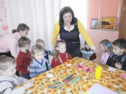 Екскурсія на виставку картин самодіяльних художників в рамках проекту «я малюю, як хочу» (для вихователів) Екскурсія на виставку картин самодіяльних художників в рамках проекту «я малюю, як хочу»