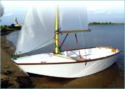 Фанерний міні - швертбот