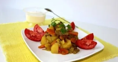 Фарширований картопля запечений у фользі в духовці рецепт з фото (картопля) Фарширований картопля запечений у фользі в духовці рецепт з фото