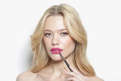 Фотоурок макіяж з акцентом на губи, журнал cosmopolitan (макіяж) Фотоурок макіяж з акцентом на губи, журнал cosmopolitan