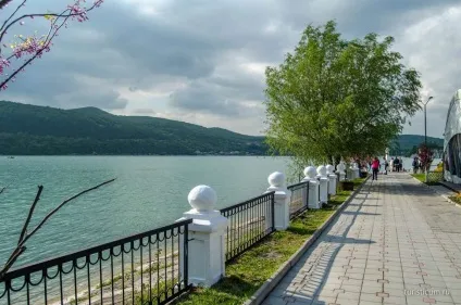 Геленджик і околиці, що подивитися, куди сходити