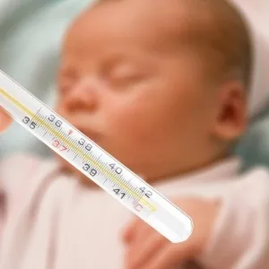 Гаряча голова у грудничка