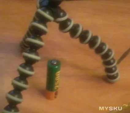 Gorillapod type flexible leg mini tripod for digital camera (small size)