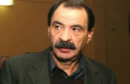 Ілля Олейников біографія