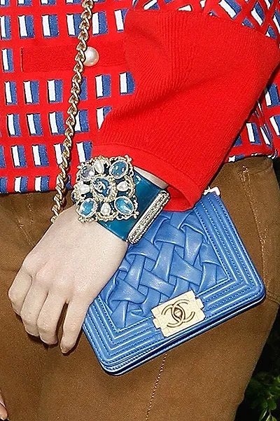 It-річ сумка boy від chanel, пліткар