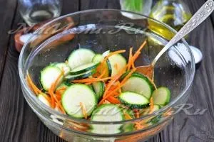 Кабачки по-корейськи швидкого приготування кружечками (сіль) Кабачки по-корейськи швидкого приготування кружечками