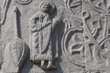 Які були малюнки на щитах українських дружин (були) Які були малюнки на щитах українських дружин