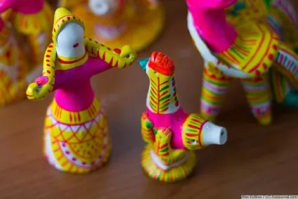 Як роблять філімонівська іграшку це цікаво! (Іграшку) Як роблять філімонівська іграшку це цікаво!