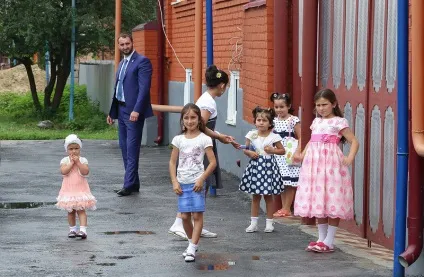Як нагодувати сонце і всіх численних родичів - це кавказ (сонце) Як нагодувати сонце і всіх численних родичів - це кавказ