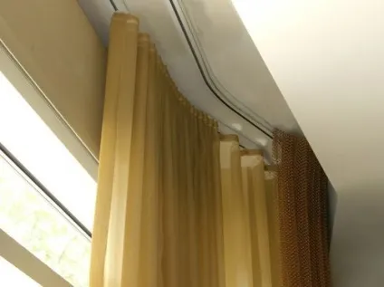 Як кріпити стельову гардину на натяжна стеля - фото, відео (стелю) Як кріпити стельову гардину на натяжна стеля - фото, відео