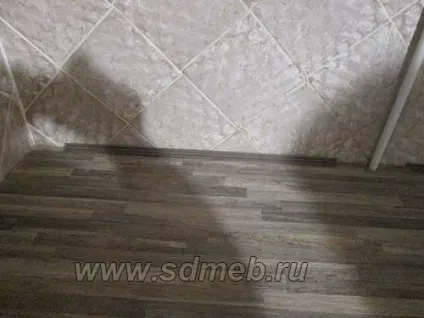 Як потрібно кріпити плінтус до стільниці - зробимо меблі самі